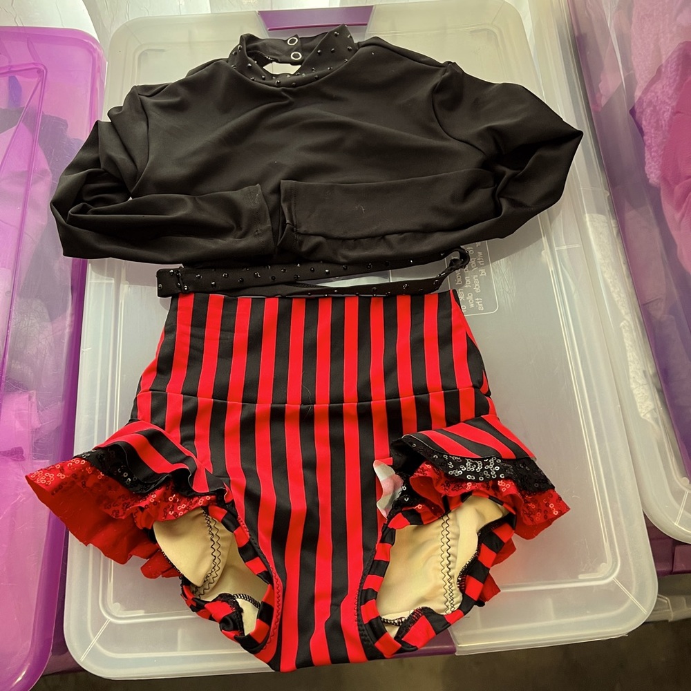 Super sassy red black two piece costume
